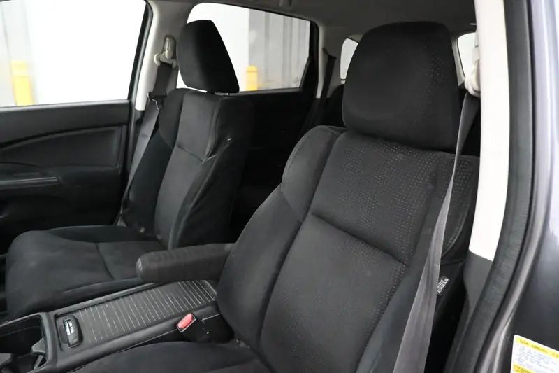 2013 HONDA CR-V LX — photo 13