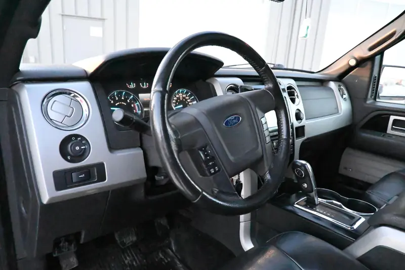 2011 FORD F-150 — photo 12