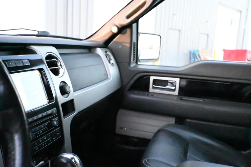 2011 FORD F-150 — photo 13