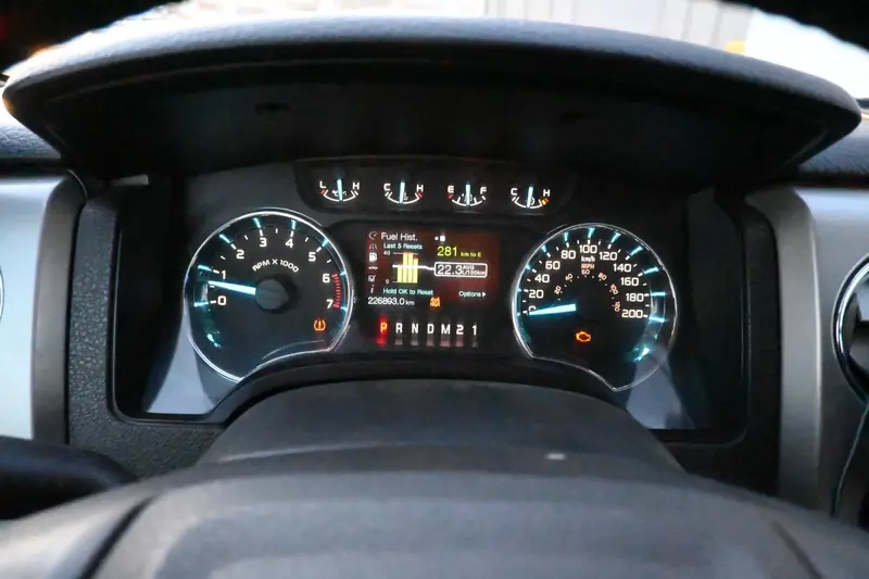 2011 FORD F-150 — photo 18