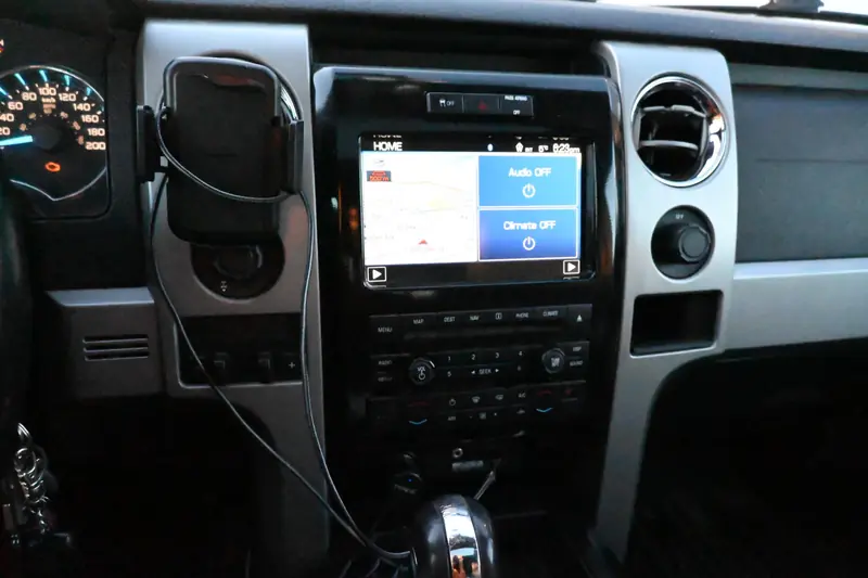 2011 FORD F-150 — photo 19