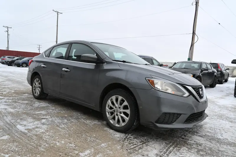 2018 NISSAN Sentra SV — photo 8