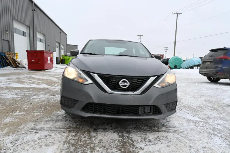 2018 NISSAN Sentra SV — photo 9
