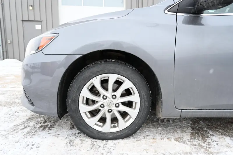 2018 NISSAN Sentra SV — photo 10