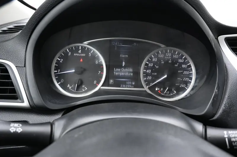 2018 NISSAN Sentra SV — photo 19