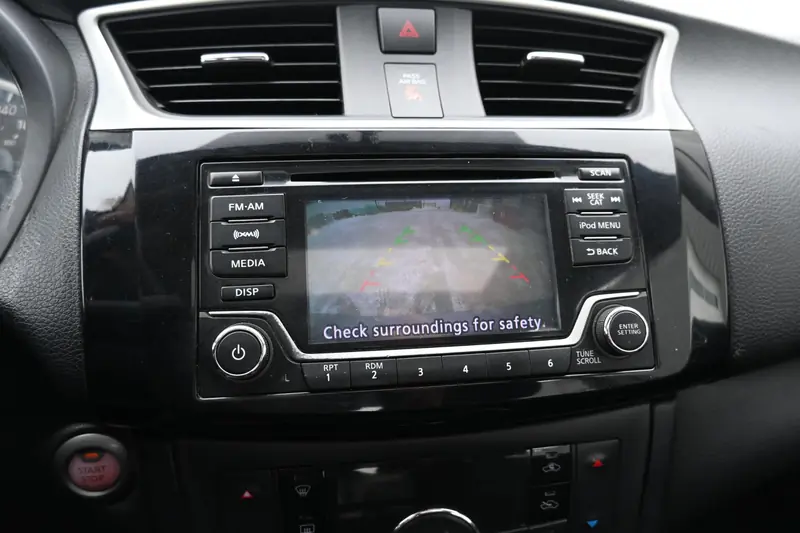 2018 NISSAN Sentra SV — photo 22