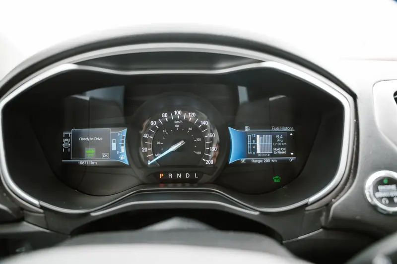 2019 FORD Fusion SEL Hybrid — photo 18