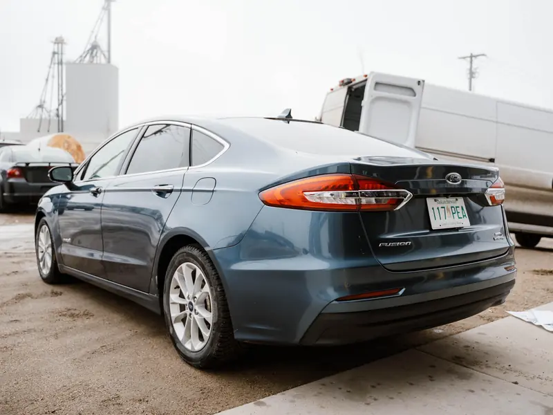 2019 FORD Fusion SEL Hybrid — photo 22