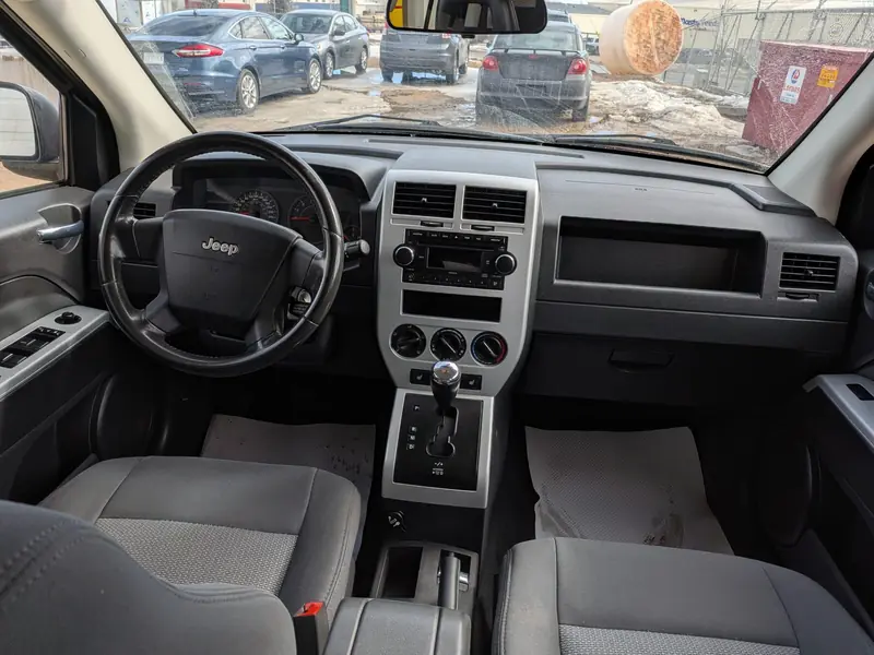 2008 JEEP Compass Rallye — photo 7