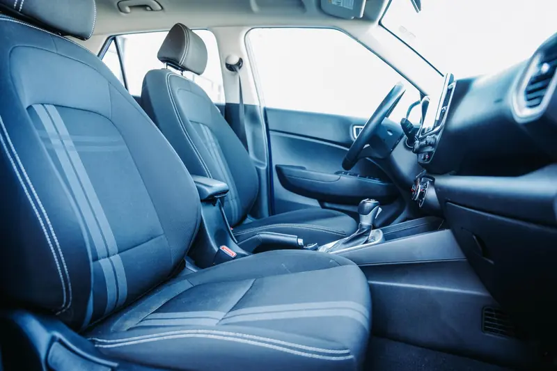 2023 HYUNDAI Venue SEL, Limited — photo 15