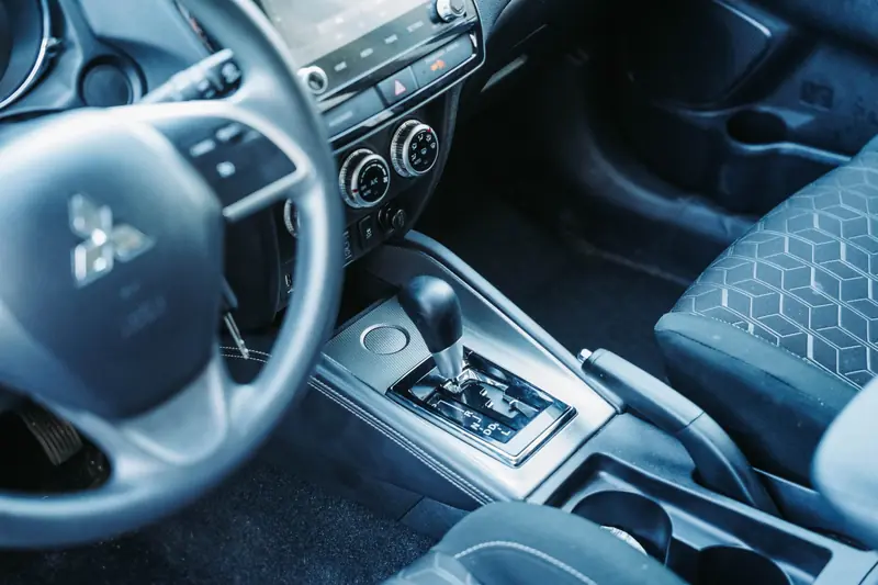 2024 MITSUBISHI RVR ES — photo 20