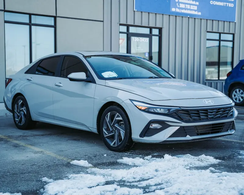 2024 HYUNDAI Elantra SEL — photo 8