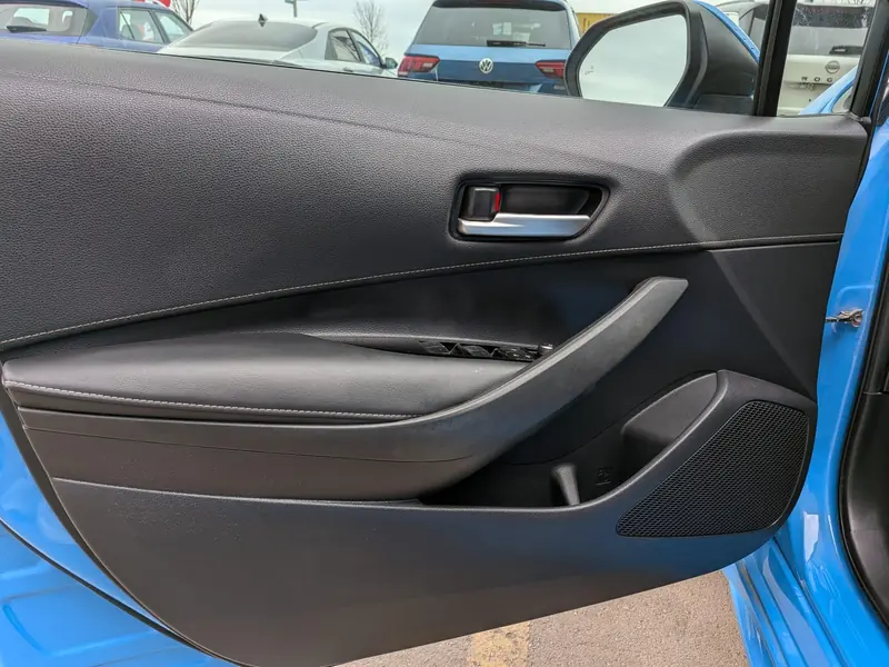 2019 TOYOTA Corolla SE — photo 16