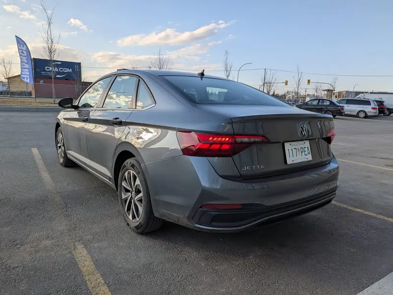 2022 VOLKSWAGEN Jetta S — photo 13