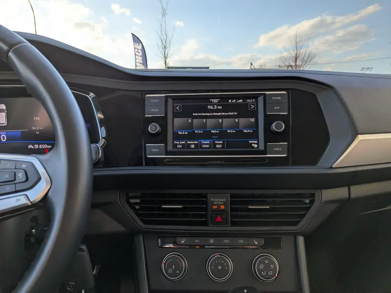 2022 VOLKSWAGEN Jetta S — photo 15