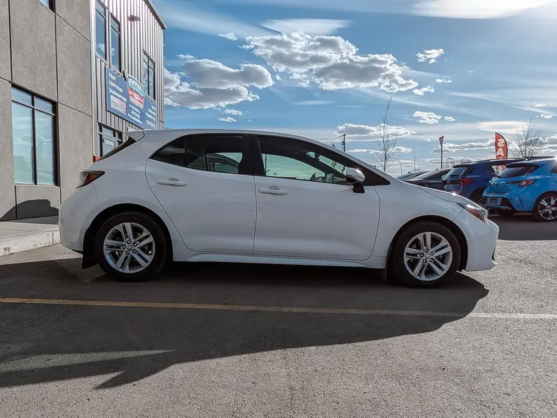 2019 TOYOTA Corolla SE — photo 8