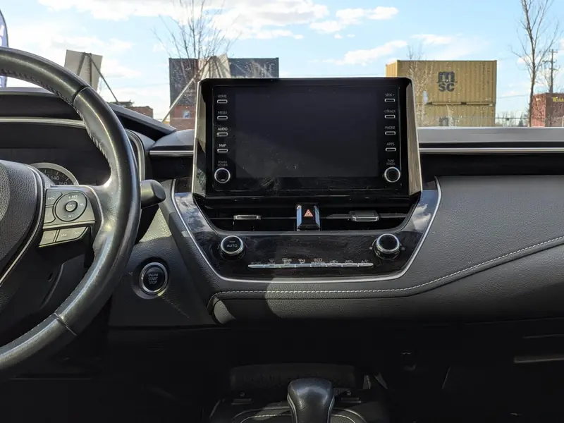 2019 TOYOTA Corolla SE — photo 13