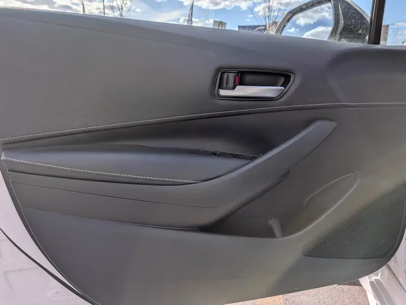 2019 TOYOTA Corolla SE — photo 19