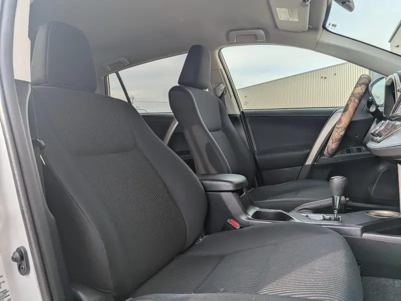 2015 TOYOTA RAV4 LE — photo 7