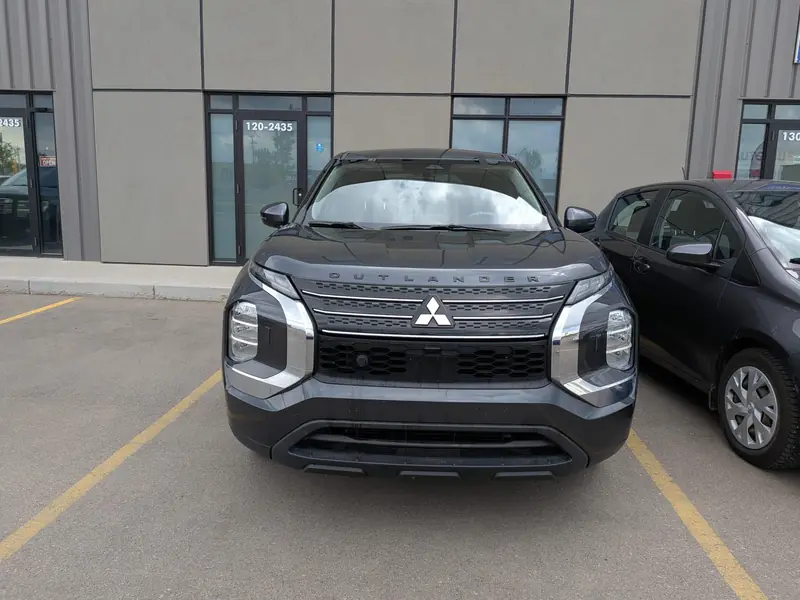 2024 MITSUBISHI Outlander ES S-AWC — photo 14