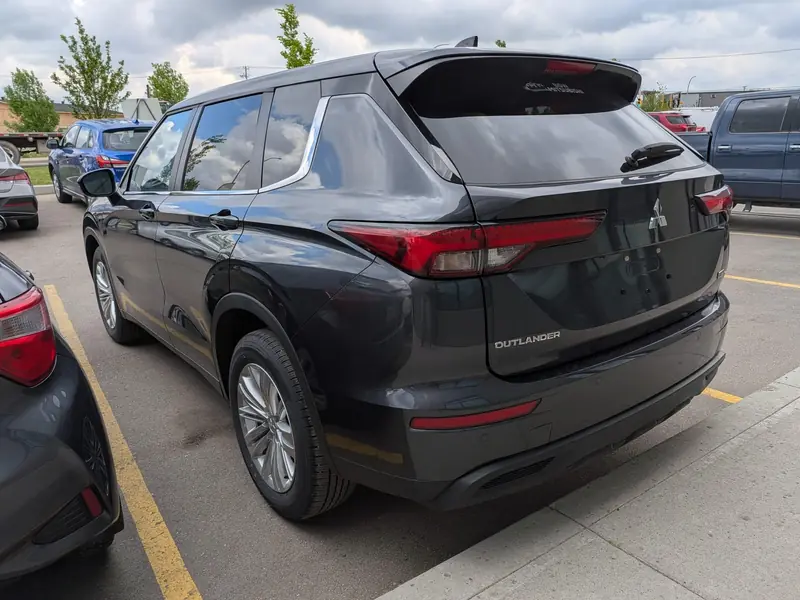2024 MITSUBISHI Outlander ES S-AWC — photo 19