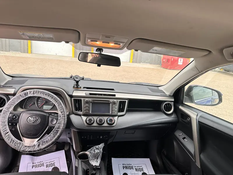 2015 TOYOTA RAV4 LE  — photo 8