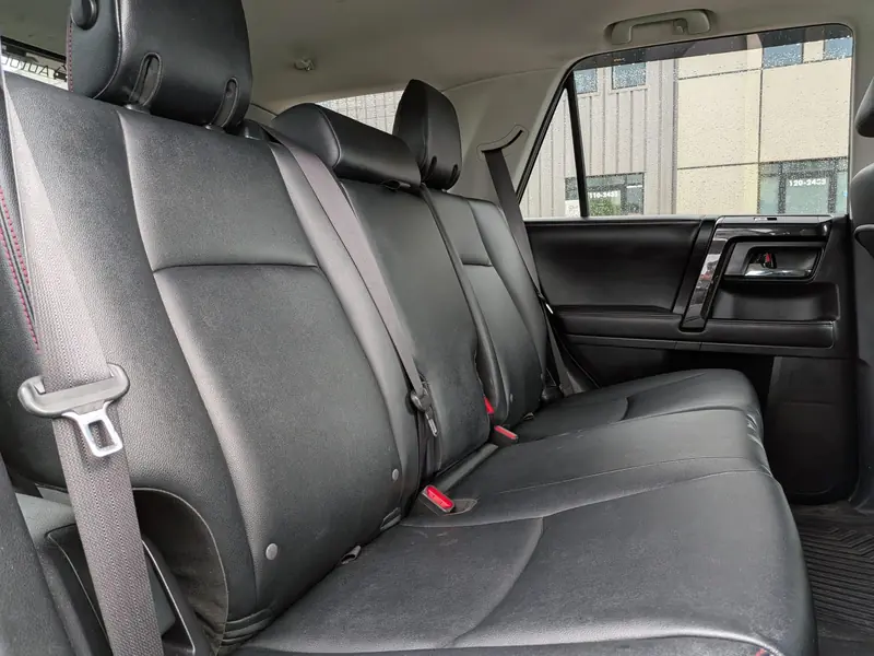 2016 TOYOTA 4Runner 4WD 4dr V6 SR5 — photo 18