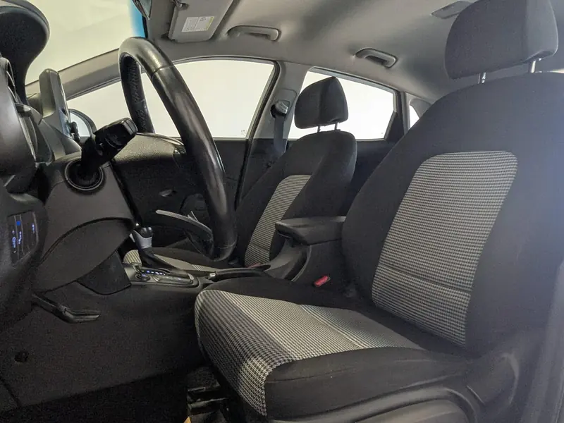 2021 HYUNDAI Kona SEL — photo 19