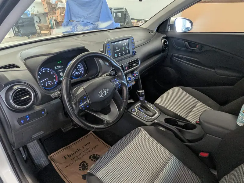 2021 HYUNDAI Kona SEL — photo 21