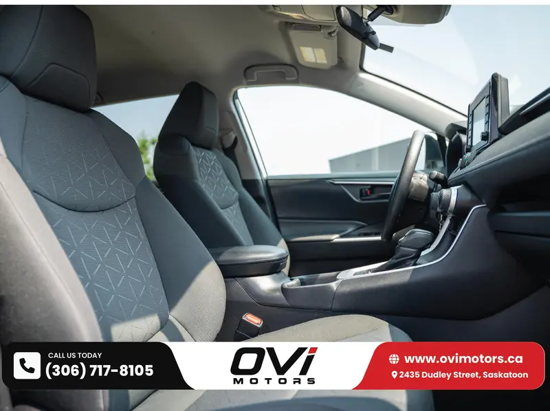 2021 TOYOTA RAV4 LE — photo 18