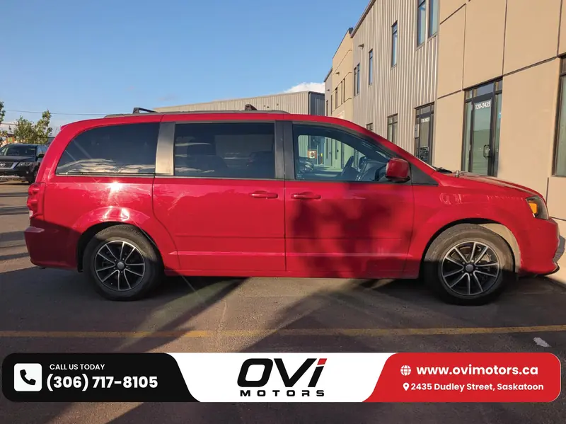 2015 DODGE Grand Caravan R/T — photo 8