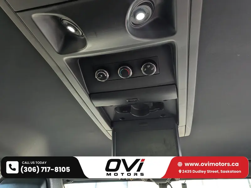 2015 DODGE Grand Caravan R/T — photo 11