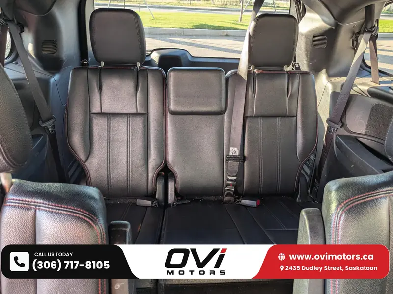 2015 DODGE Grand Caravan R/T — photo 13