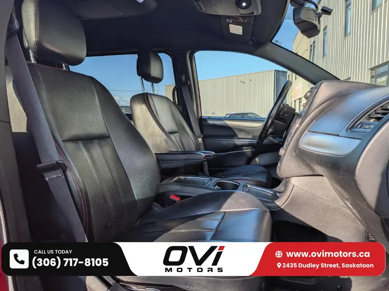 2015 DODGE Grand Caravan R/T — photo 15